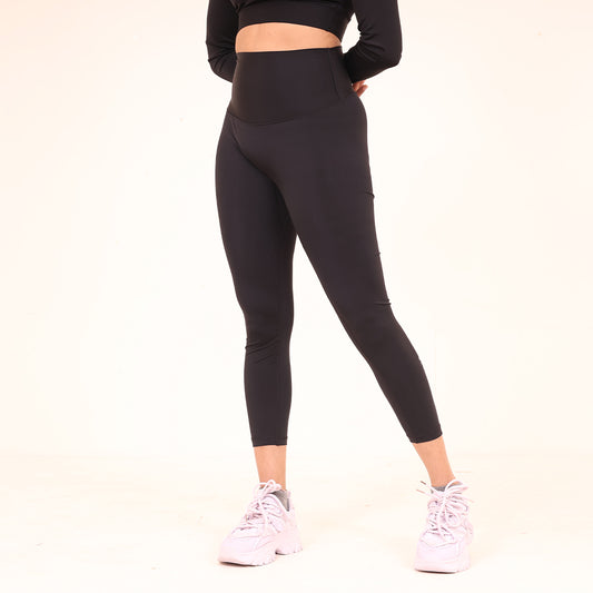 Sculpted Flow Leggings - Sculpted Essentials - Black - Black Ape 